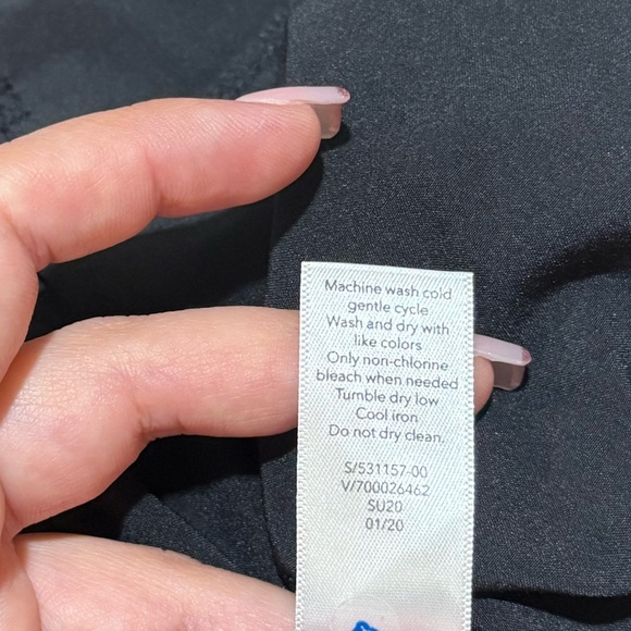 Athleta Black Brooklyn Wide-leg Crop Pants
Style: 531157-00 - Picture 10 of 10